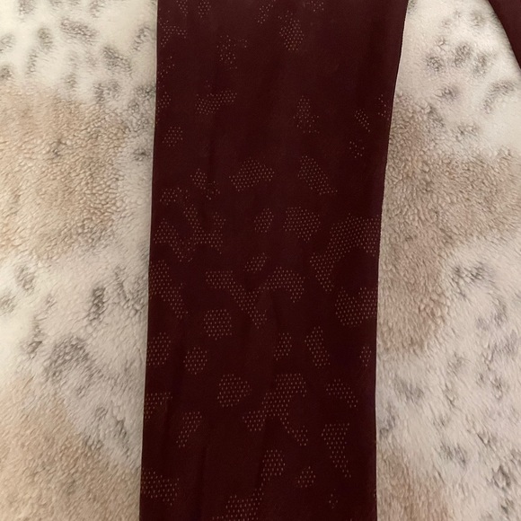 lululemon leggings - Picture 2 of 3